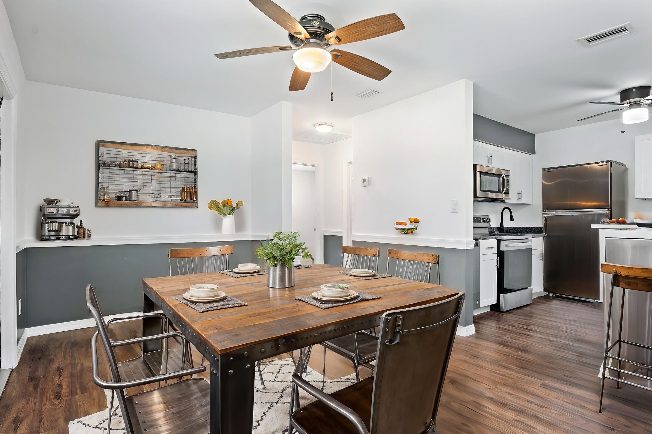 101 NE 35th Street B