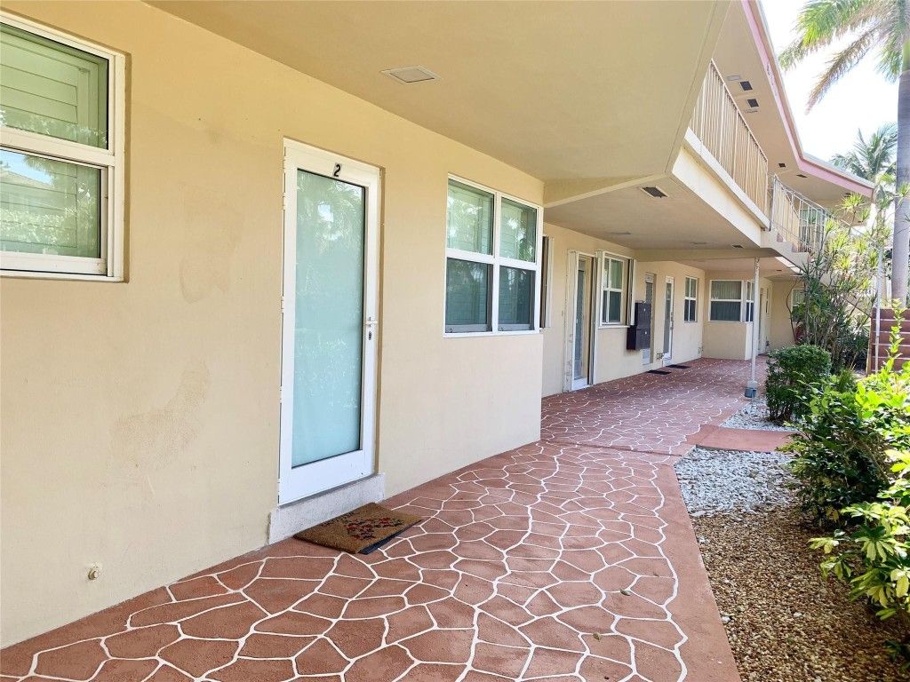 Photo of 930 Osceola Drive #2, Boca Raton, FL 33432 (MLS # F10459389)