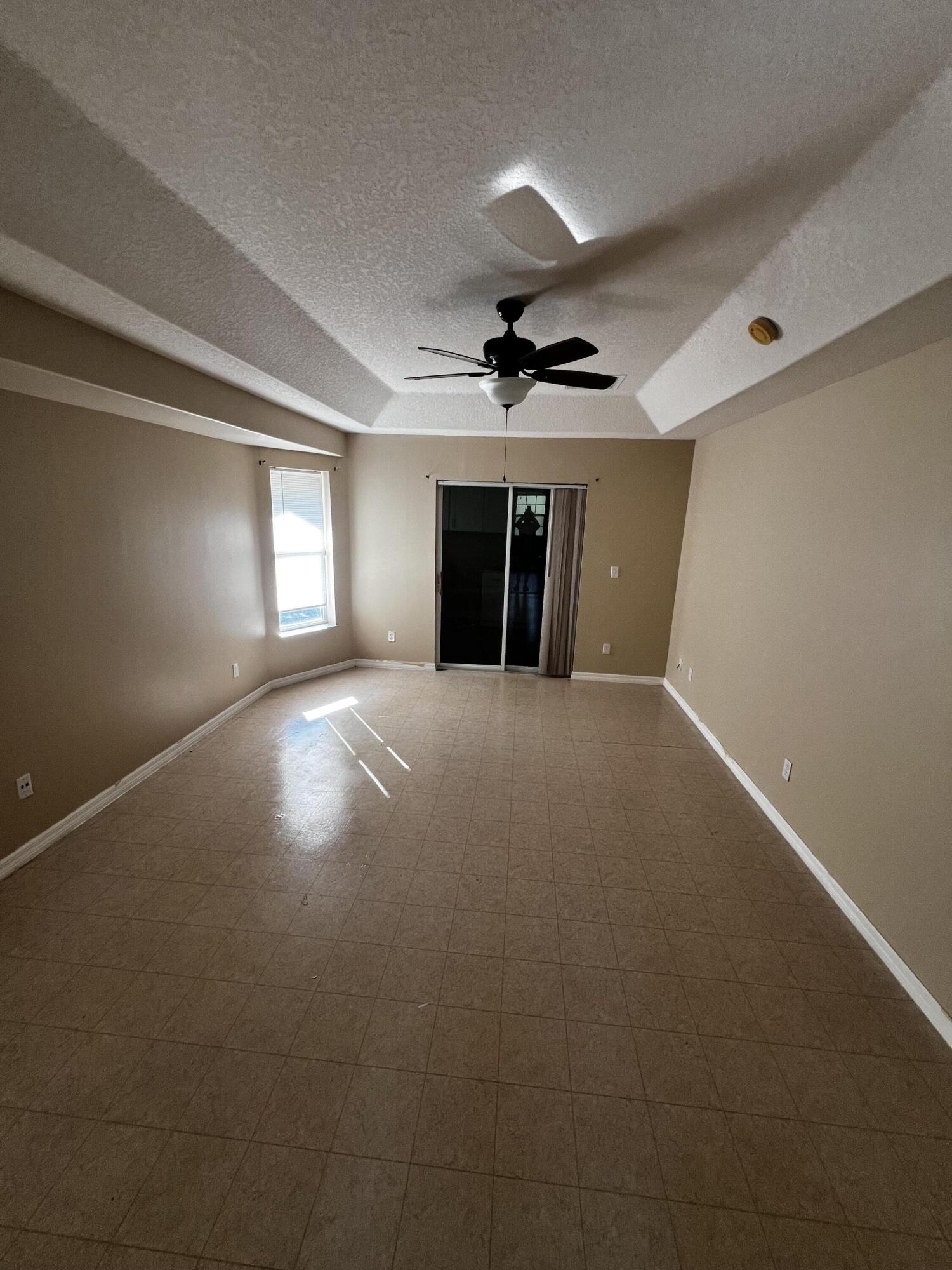 PORT ST LUCIE SECTION 11 - Residential Lease