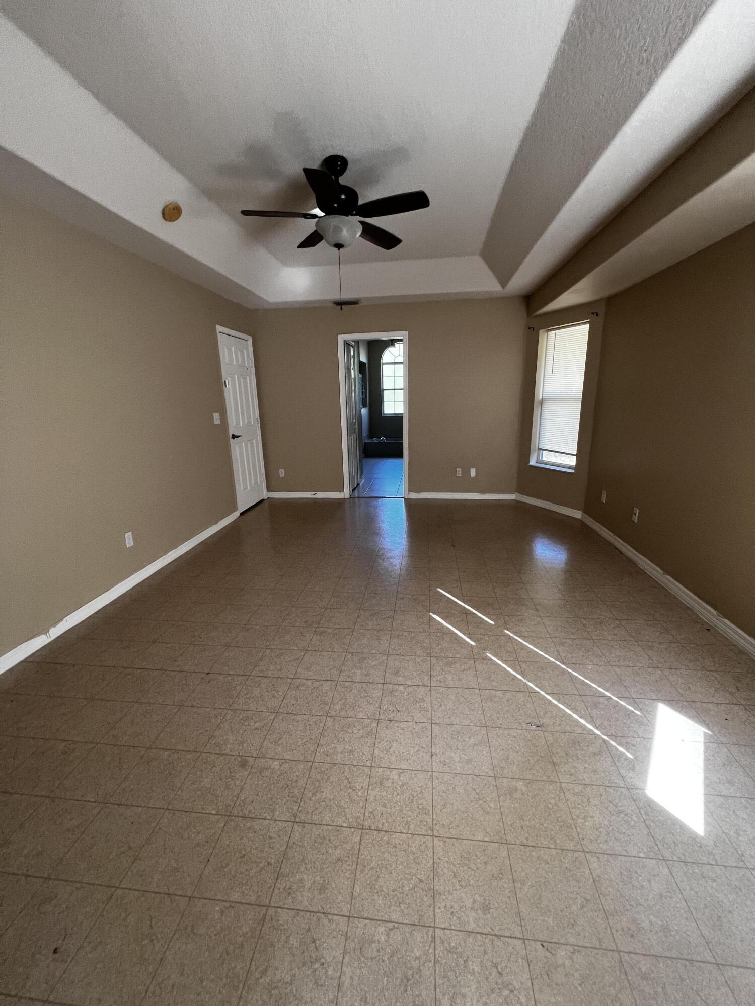 PORT ST LUCIE SECTION 11 - Residential Lease