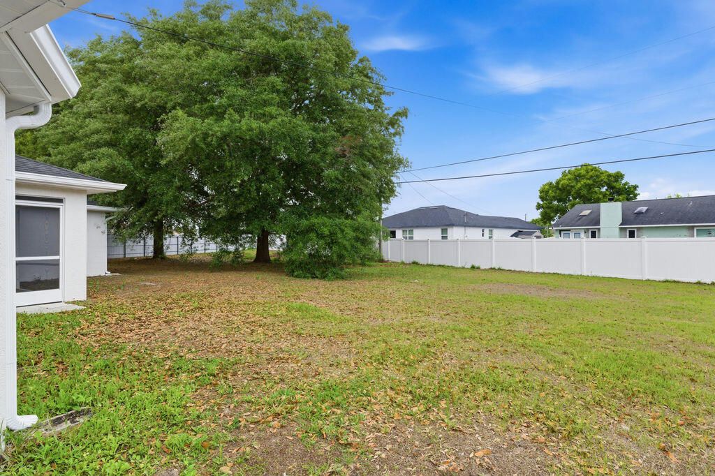 Photo of 2316 SW Abalon Circle, Port Saint Lucie, FL 34953 (MLS # B26000450)