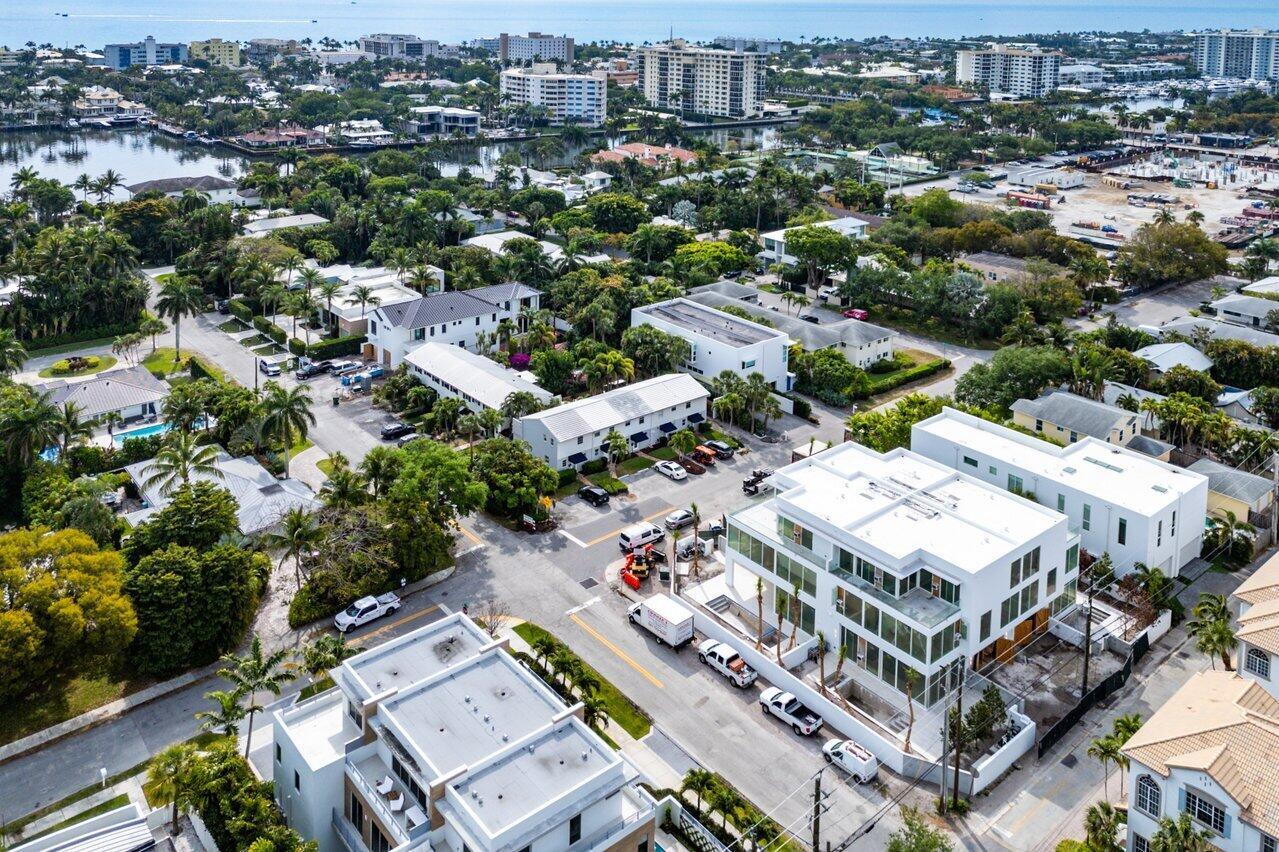 DELRAY TOWN OF - Residential