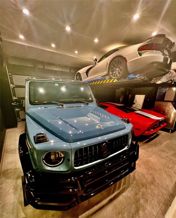 SUNRISE KEY - Residential