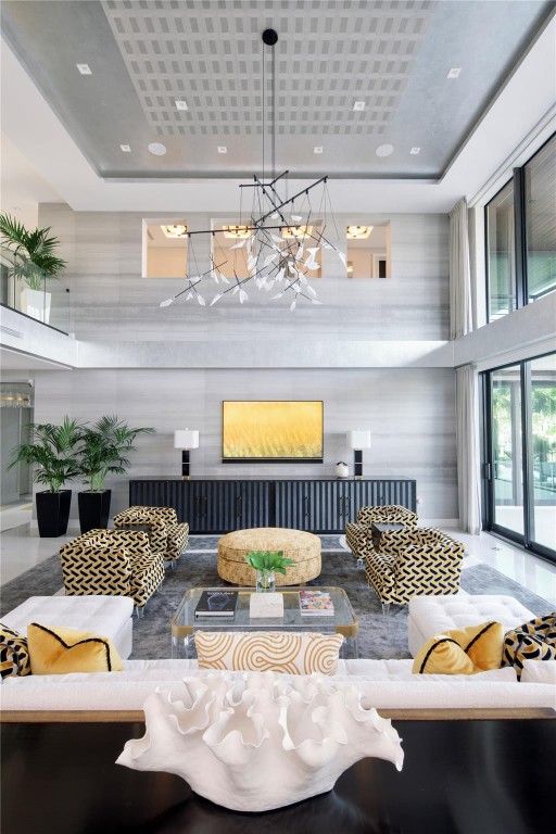 SUNRISE KEY - Residential