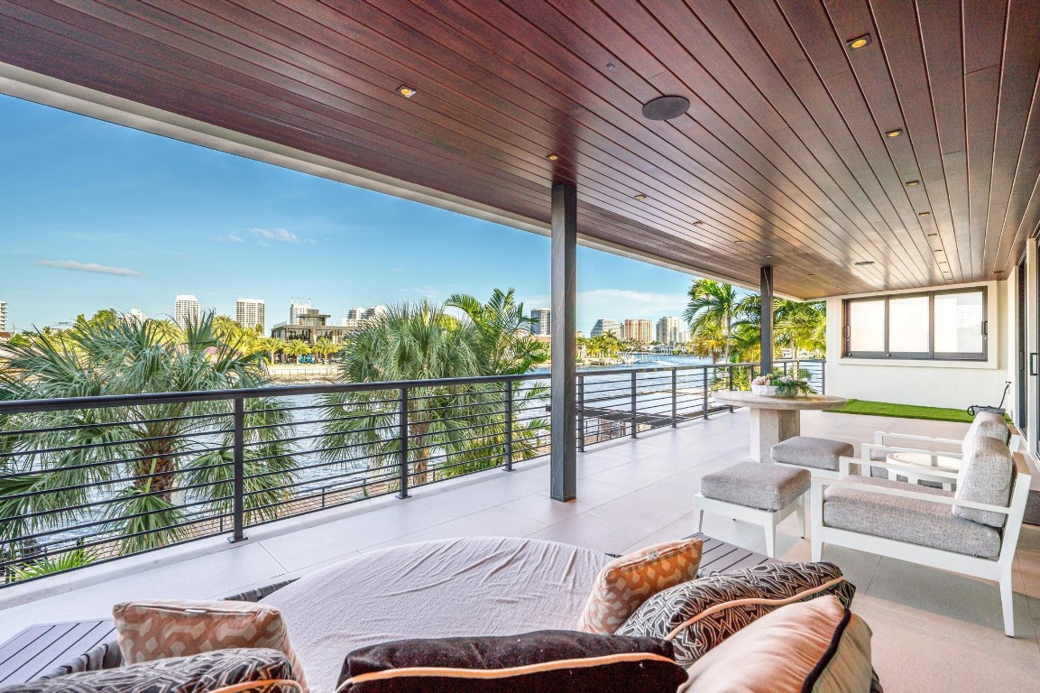 SUNRISE KEY - Residential