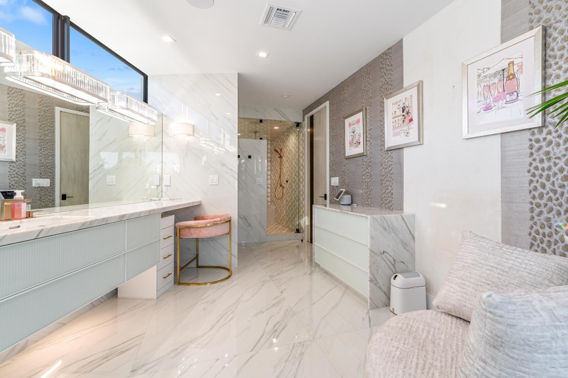 SUNRISE KEY - Residential