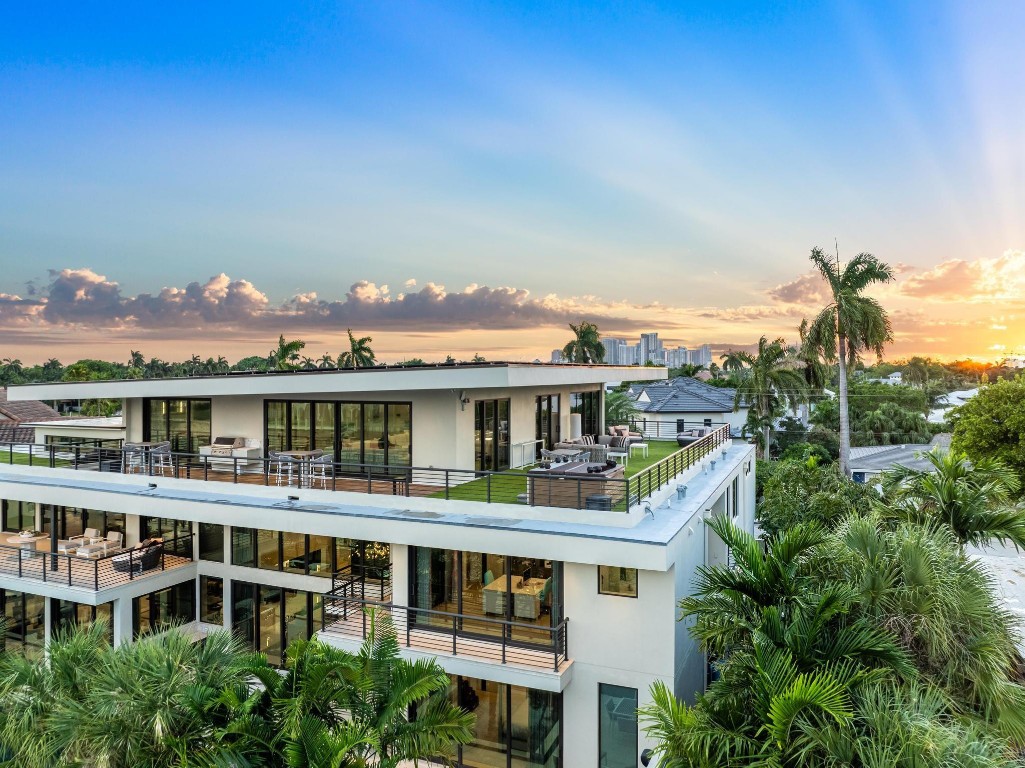 SUNRISE KEY - Residential