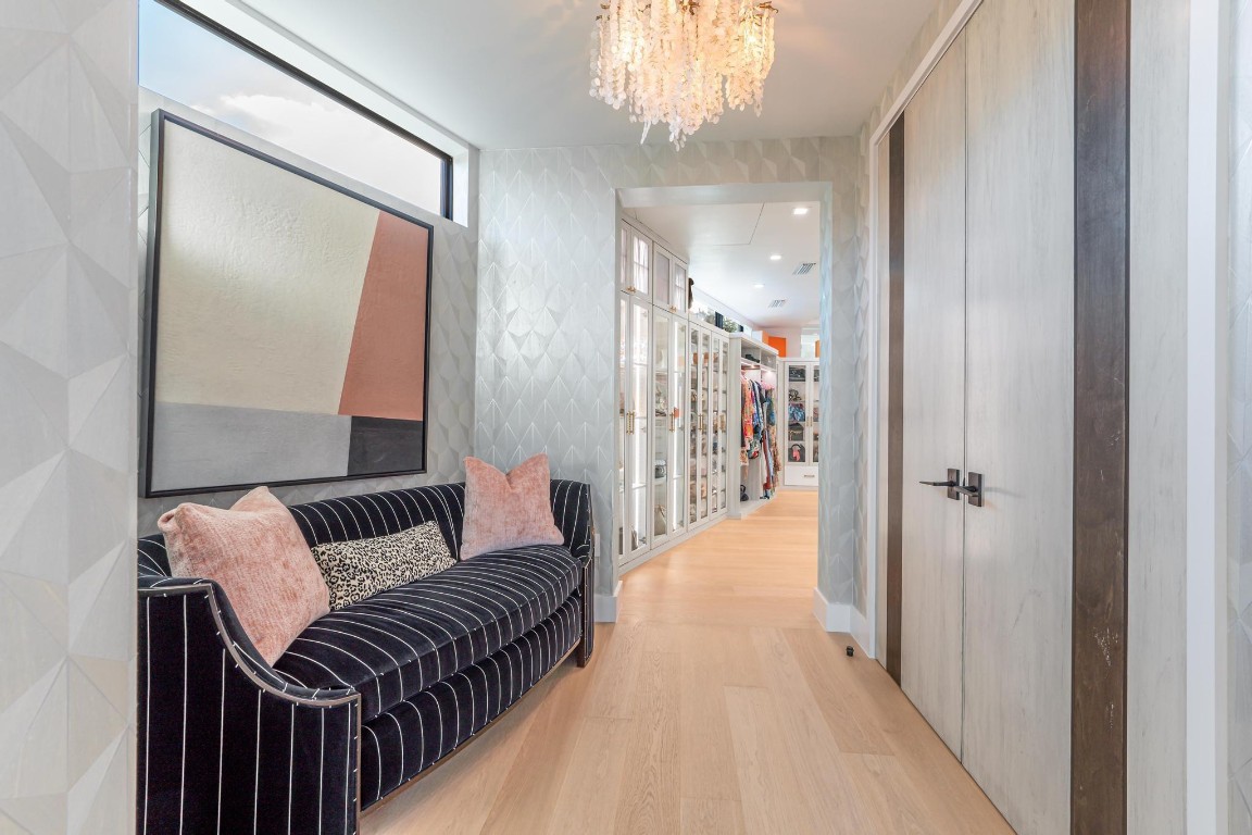 SUNRISE KEY - Residential