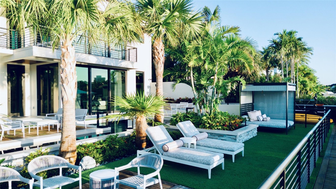 SUNRISE KEY - Residential