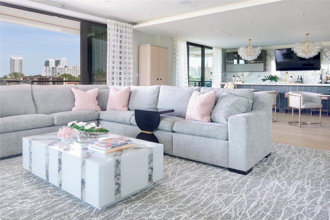 SUNRISE KEY - Residential