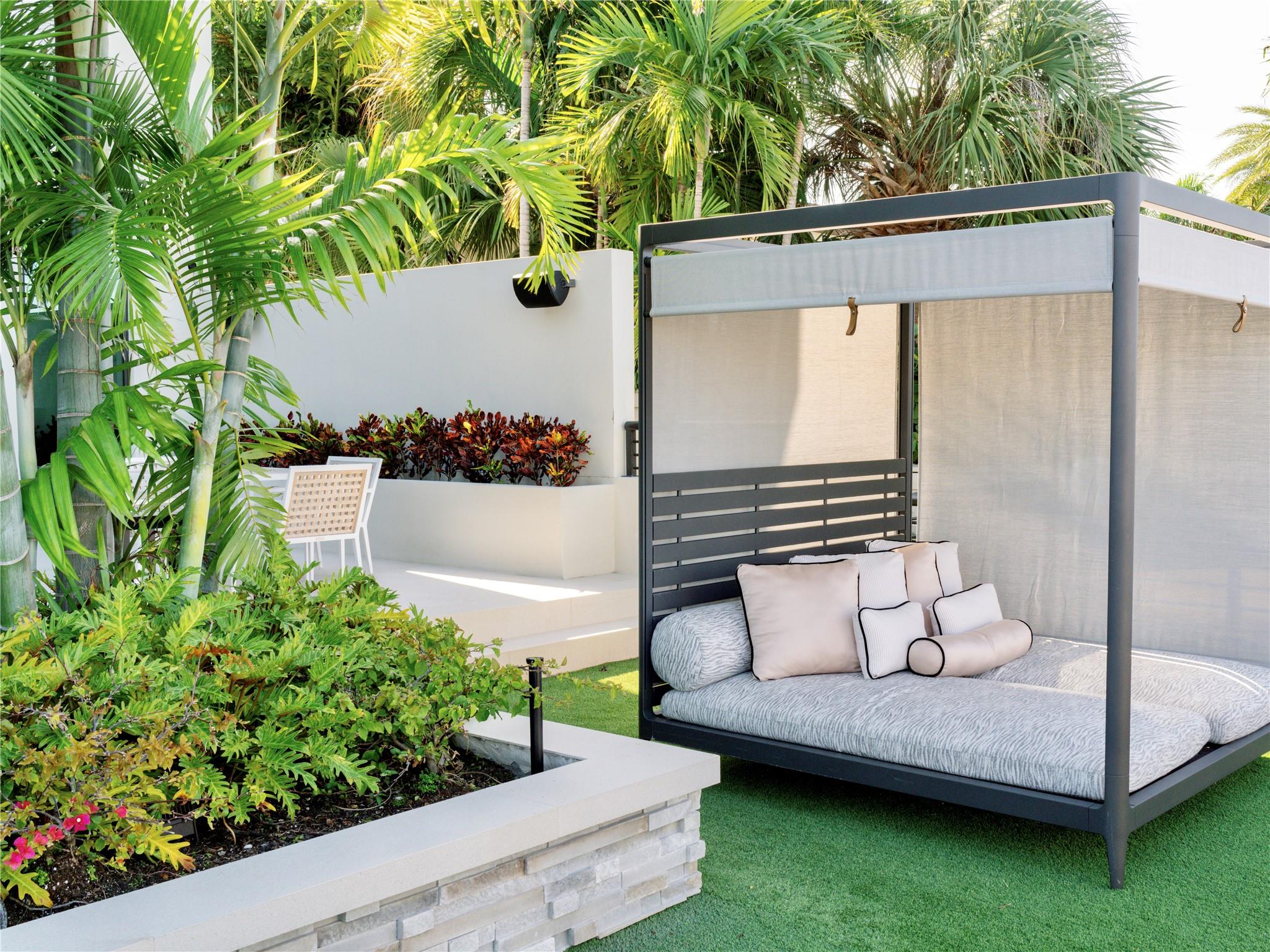 SUNRISE KEY - Residential
