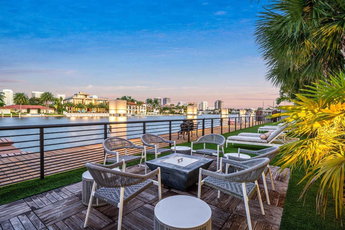 SUNRISE KEY - Residential