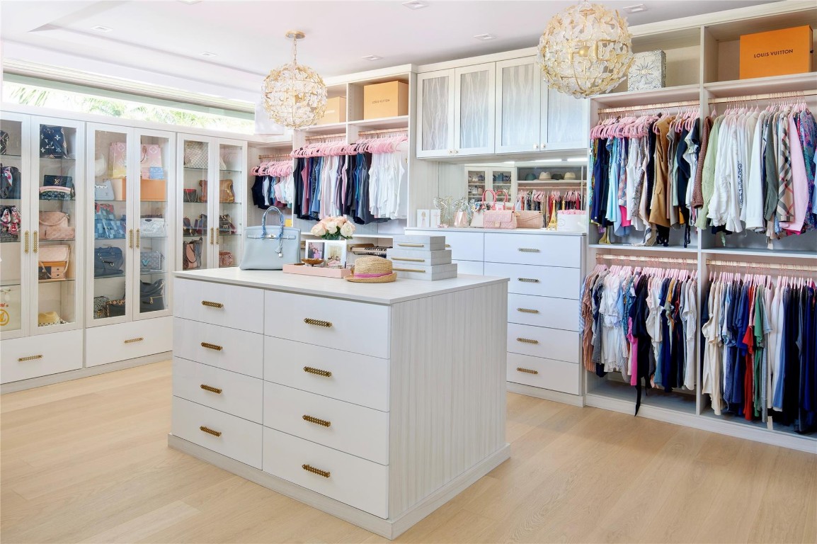 SUNRISE KEY - Residential