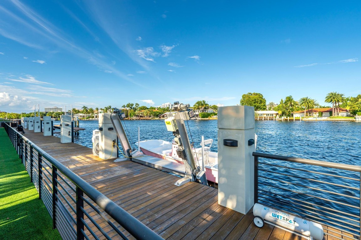 SUNRISE KEY - Residential