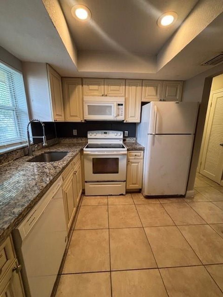 Large one bedroom apartment walking distance to boca high school and FAU. The kitchen has marble countertops and plenty of cabinet space. Large living area and bedroom. A lot of closet place and storage. Its a quiet neighborhood in the heart of boca. First month rent, Last month rent, and security deposit is required prior to move in. Approximately 950 sqft WATER AND ELECTRIC IS NOT INCLUDED IN RENTAL PRICE.