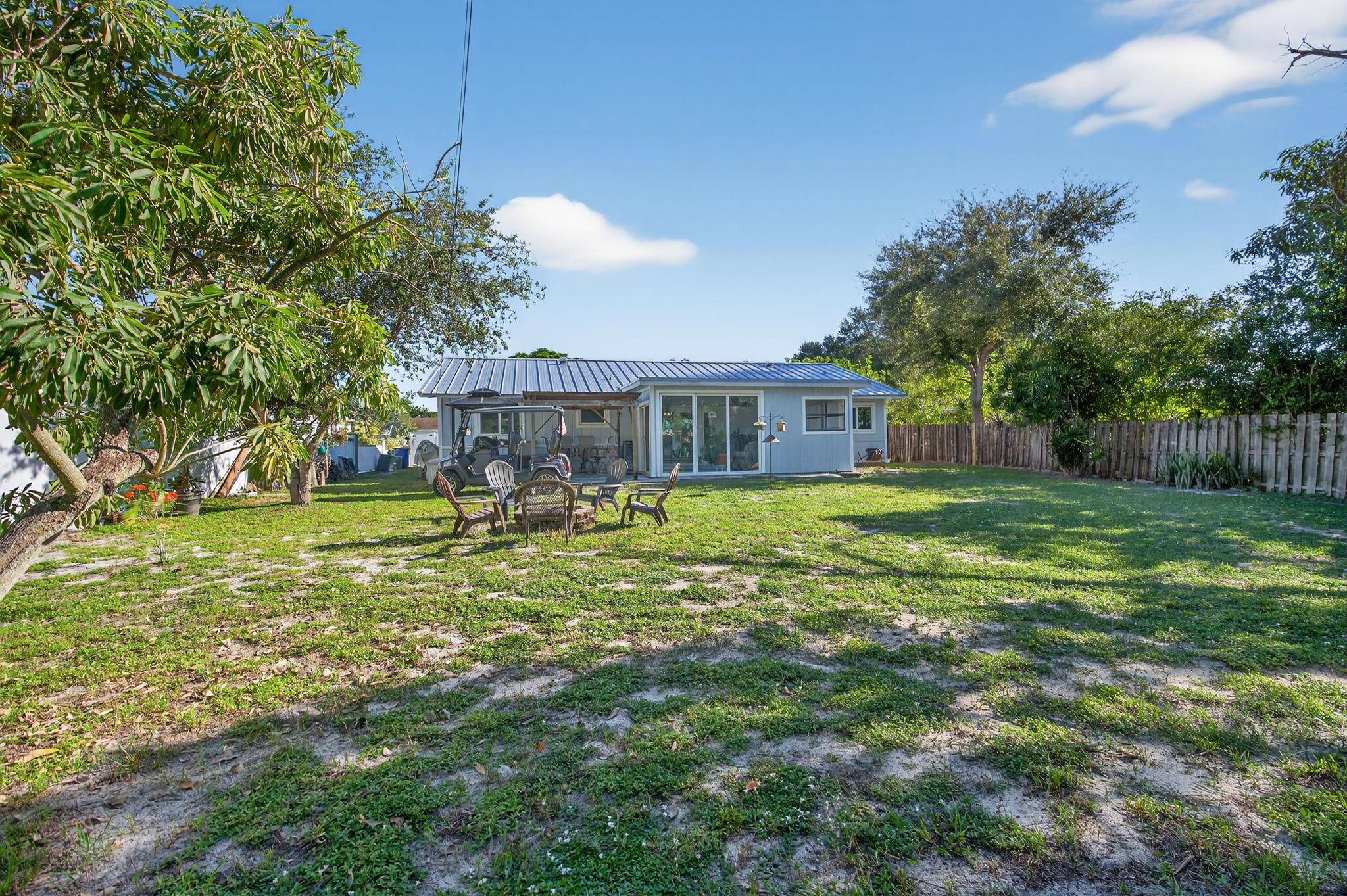 PINE KNOLL UNRECORDED / R - Residential