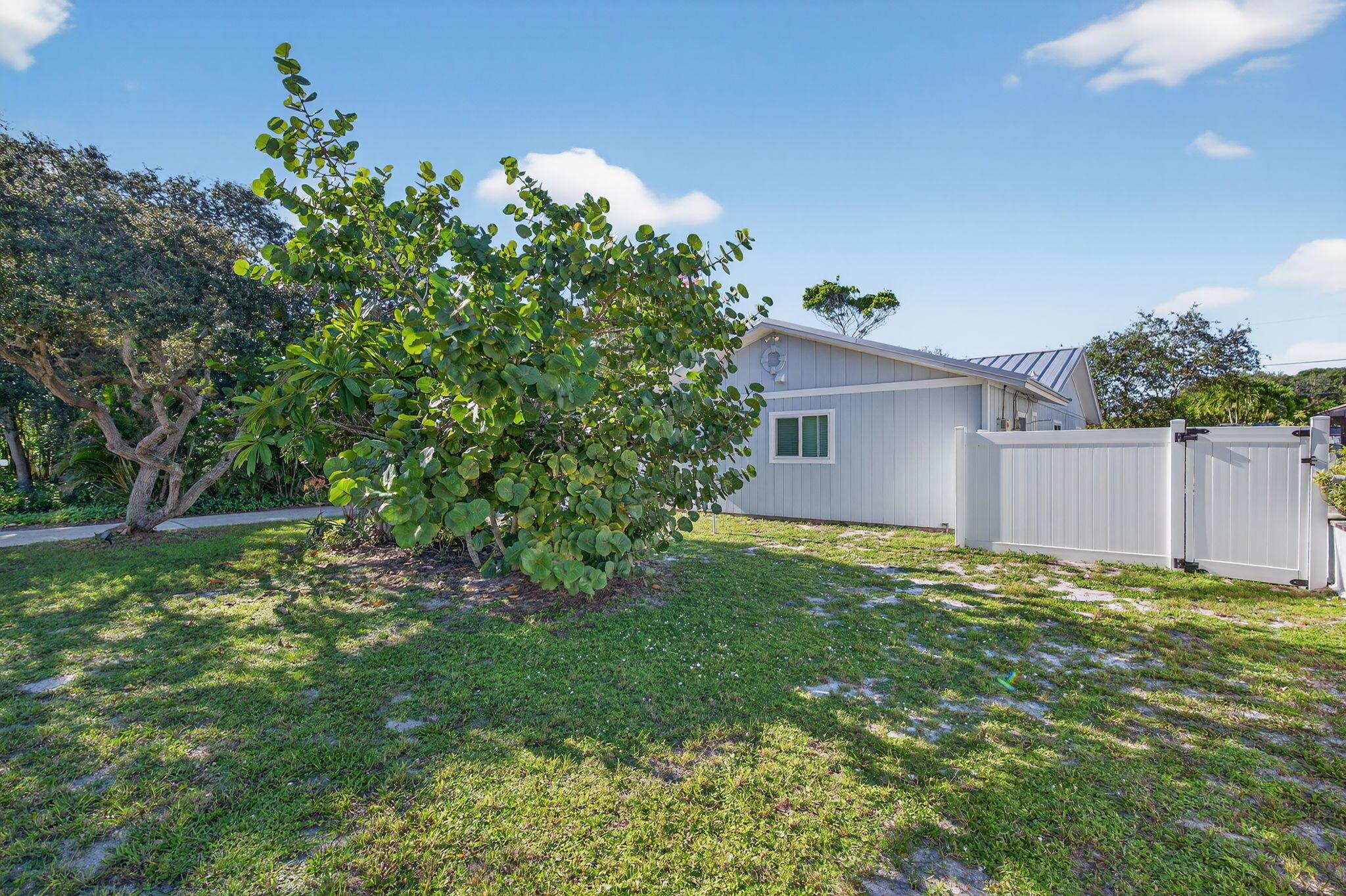PINE KNOLL UNRECORDED / R - Residential