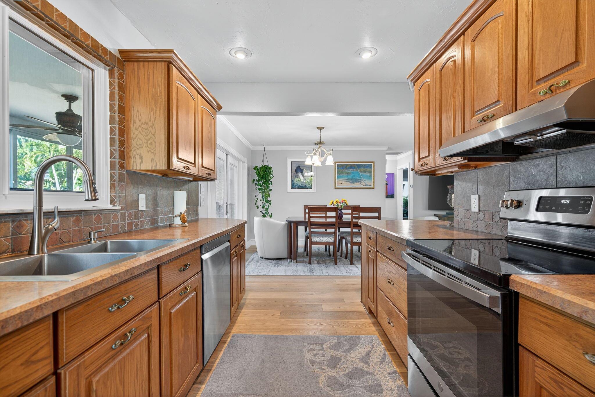 View photos, virtual tours, details... 5095 SE Manatee Terrace