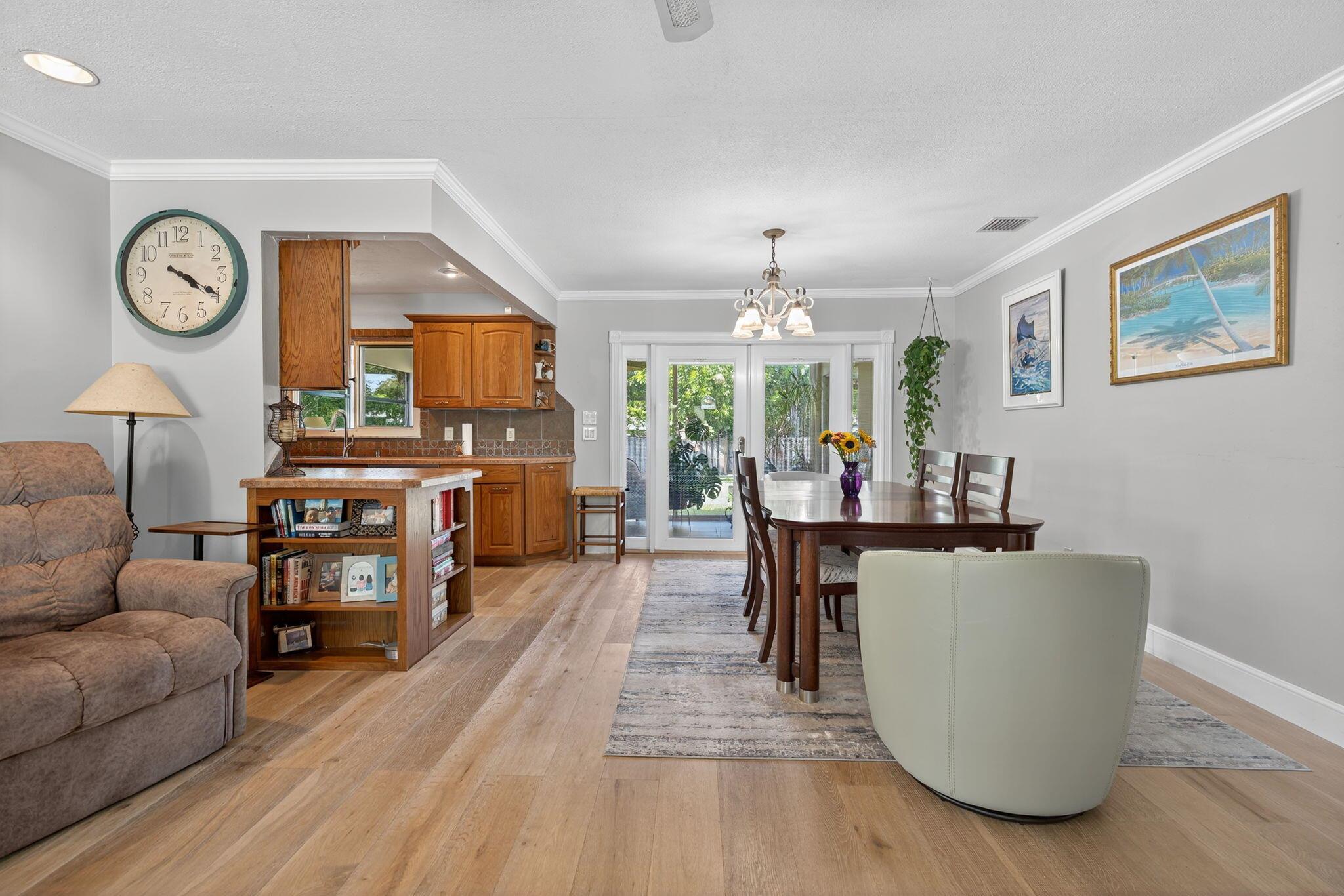 PINE KNOLL UNRECORDED / R - Residential
