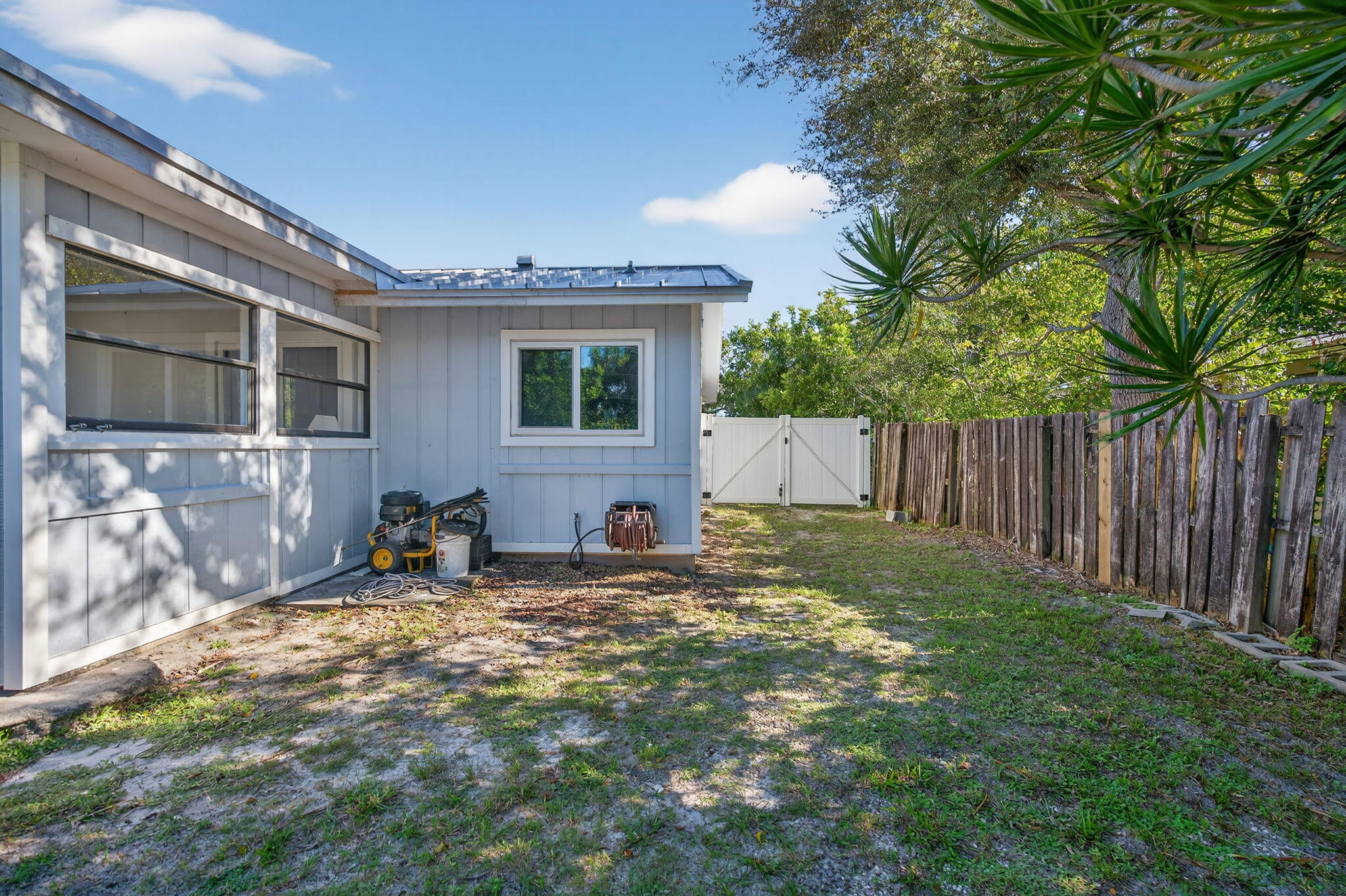 ROCKY POINT / PINE KNOLL UNRECORDED - Residential