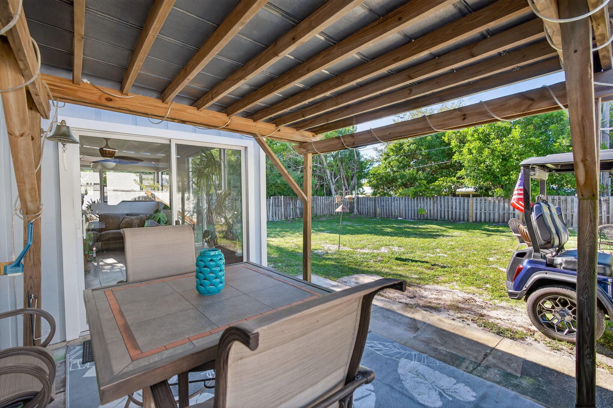 PINE KNOLL UNRECORDED / R - Residential