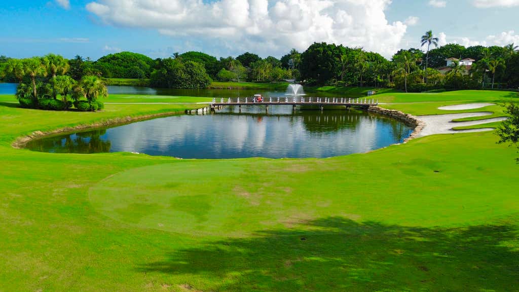 Photo of 210 Coral Cay Terrace, Palm Beach Gardens, FL 33418 (MLS # B26057376)
