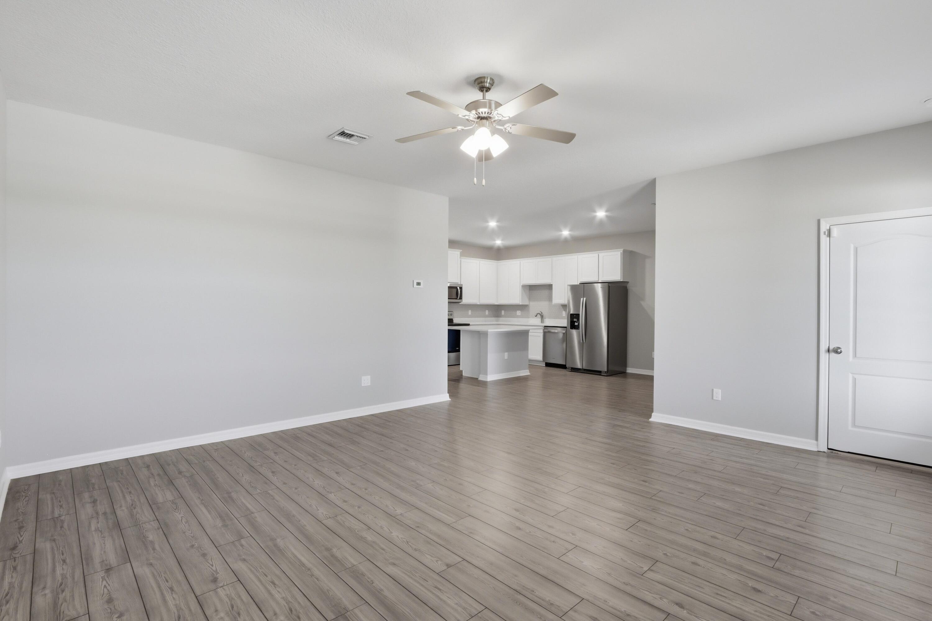 CELEBRATION POINTE - Residential