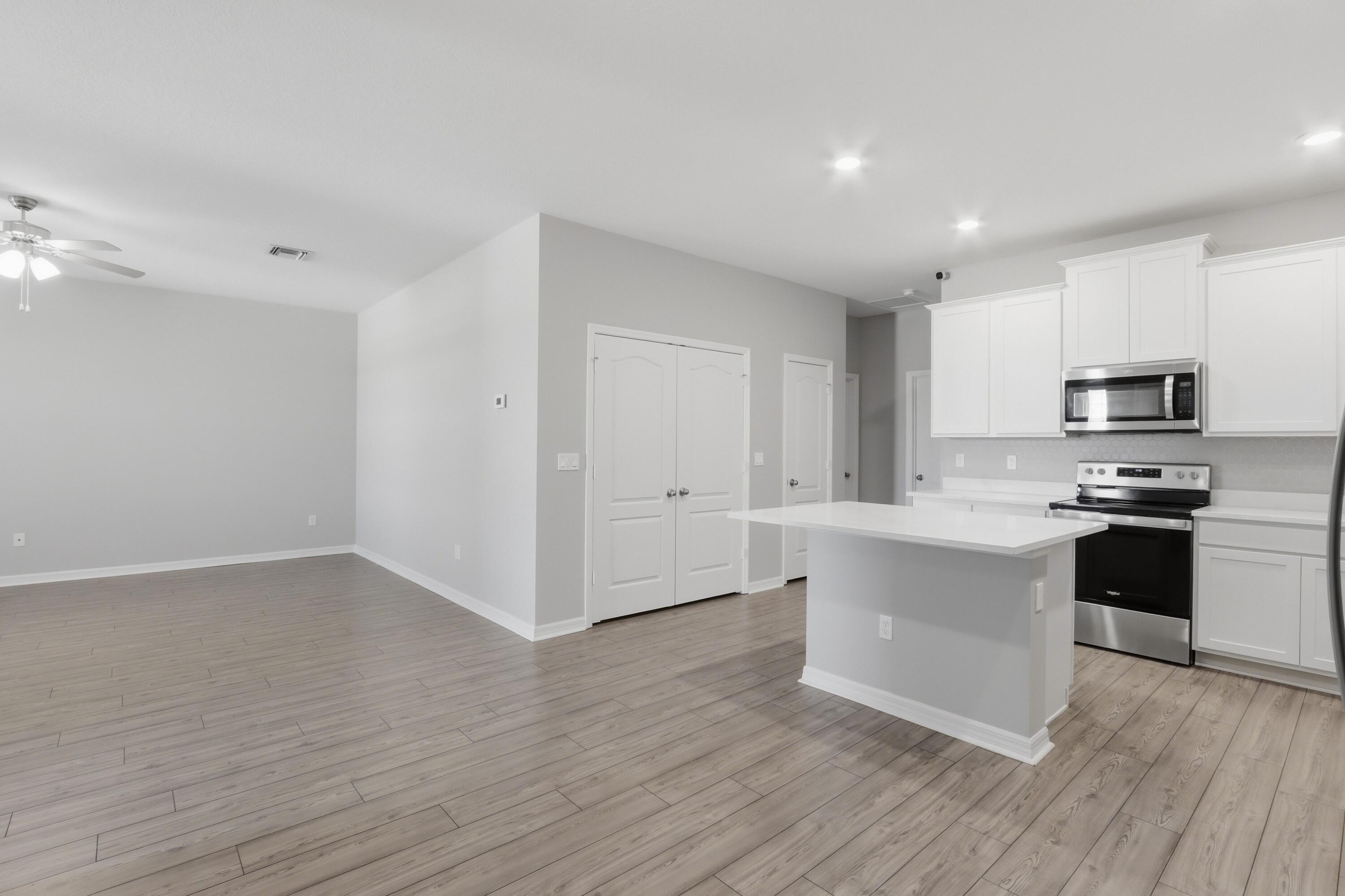 CELEBRATION POINTE - Residential