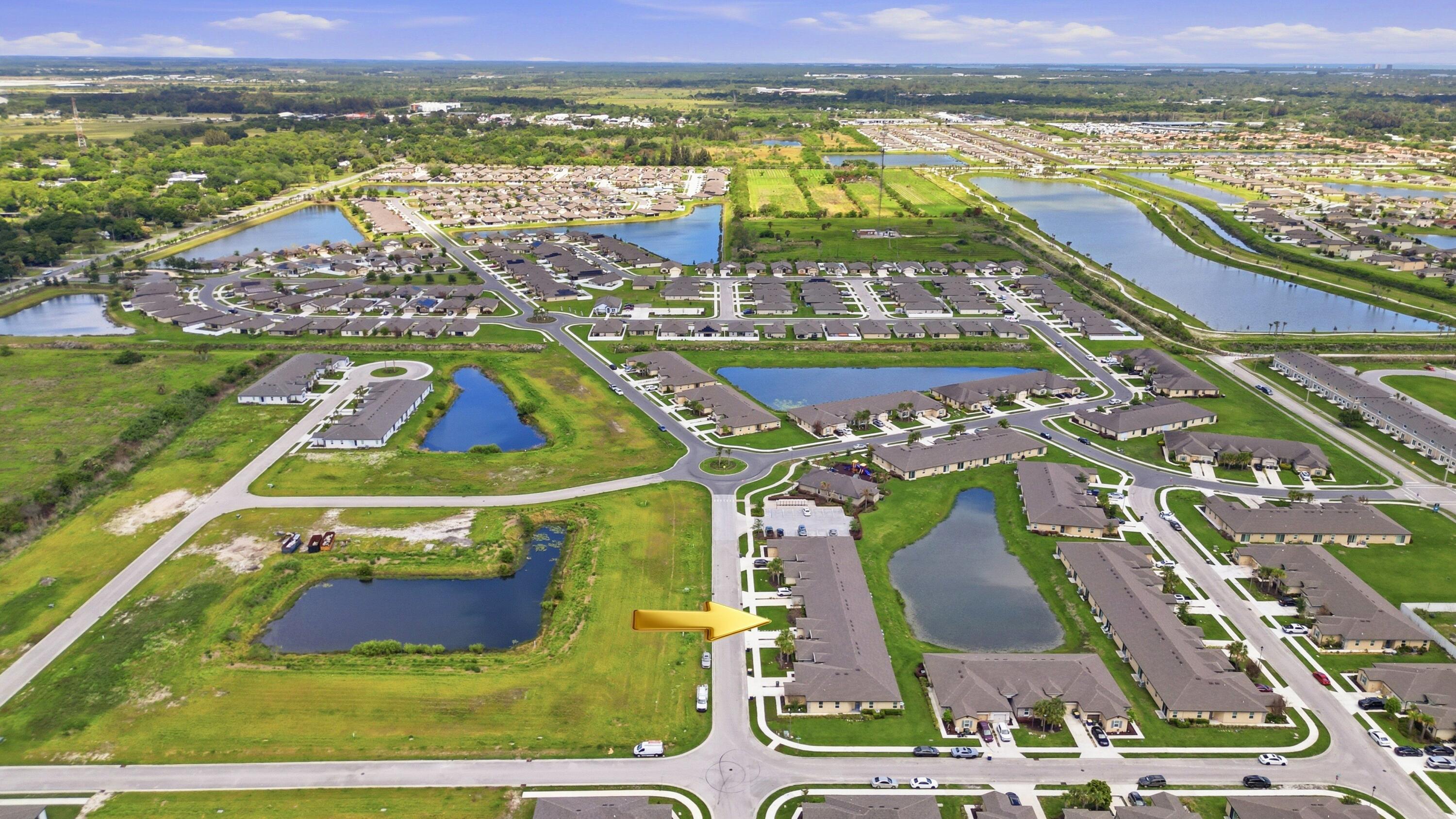 CELEBRATION POINTE - Residential