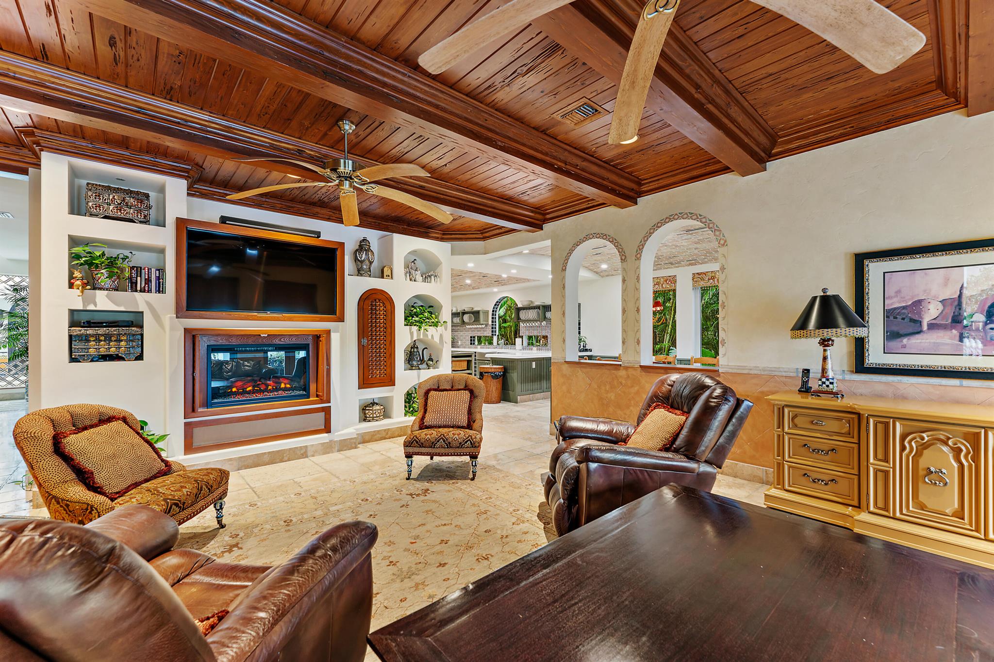 COMMODORES POCKET - Residential
