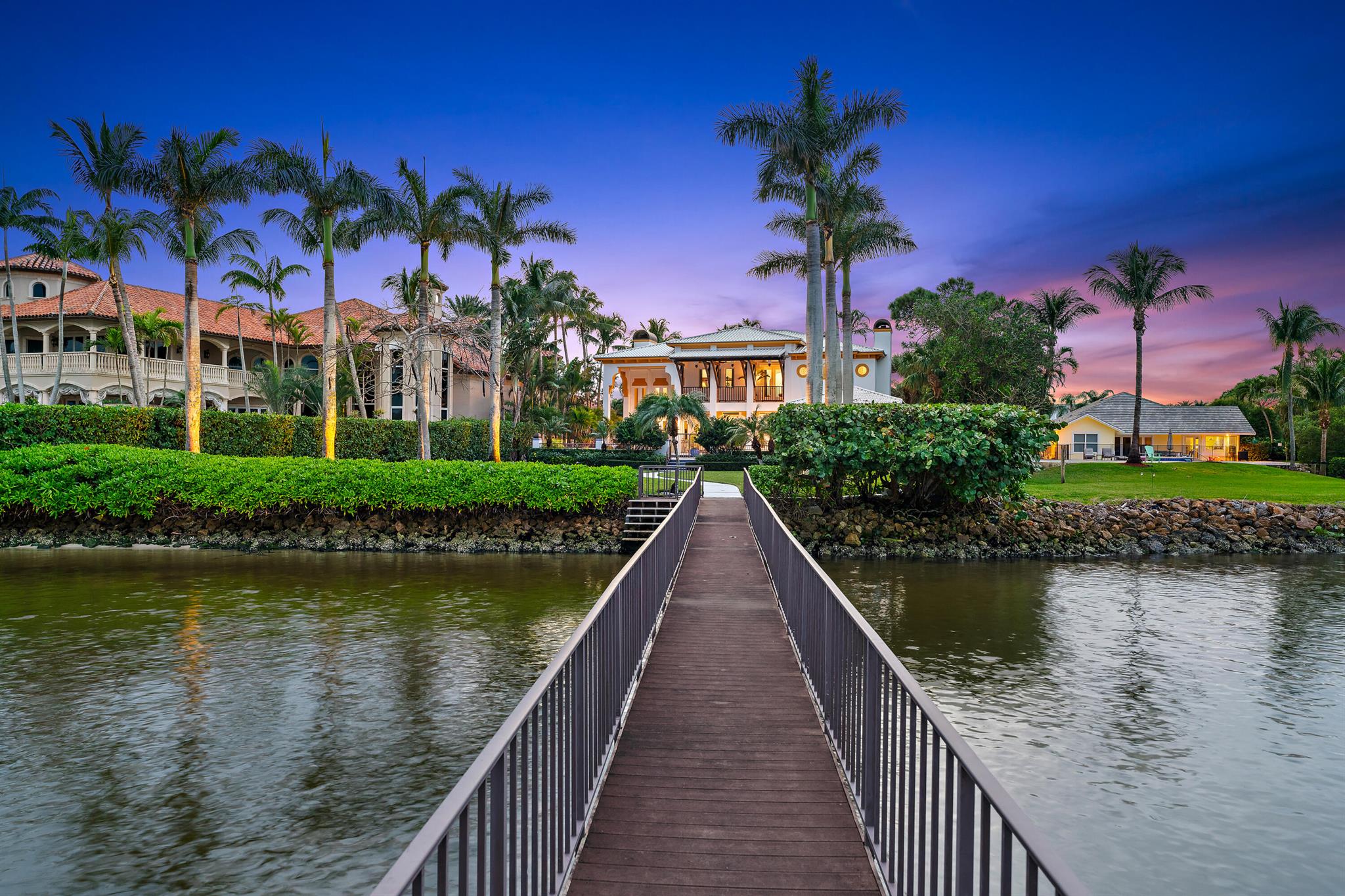 COMMODORES POCKET - Residential