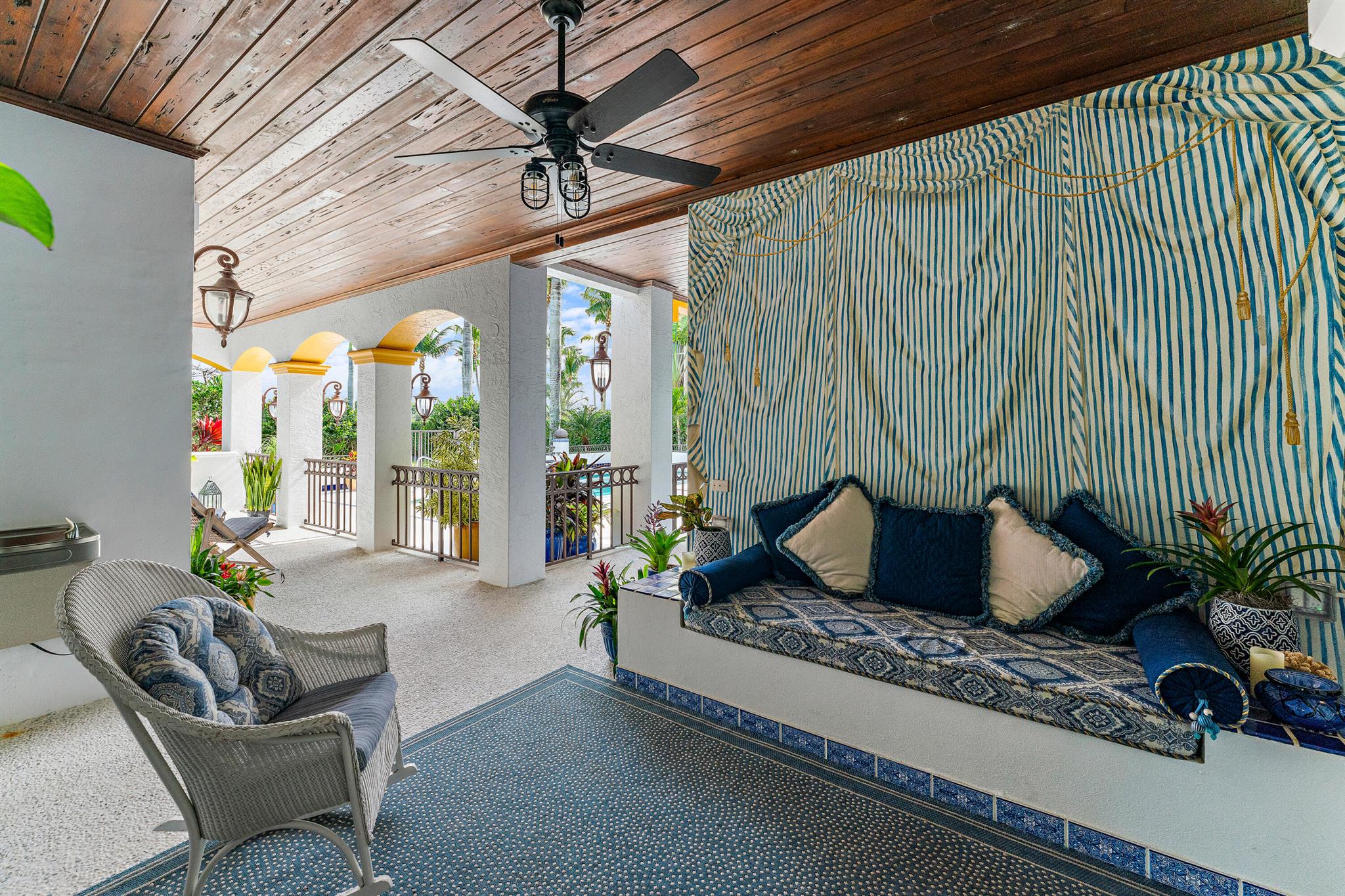 COMMODORES POCKET - Residential