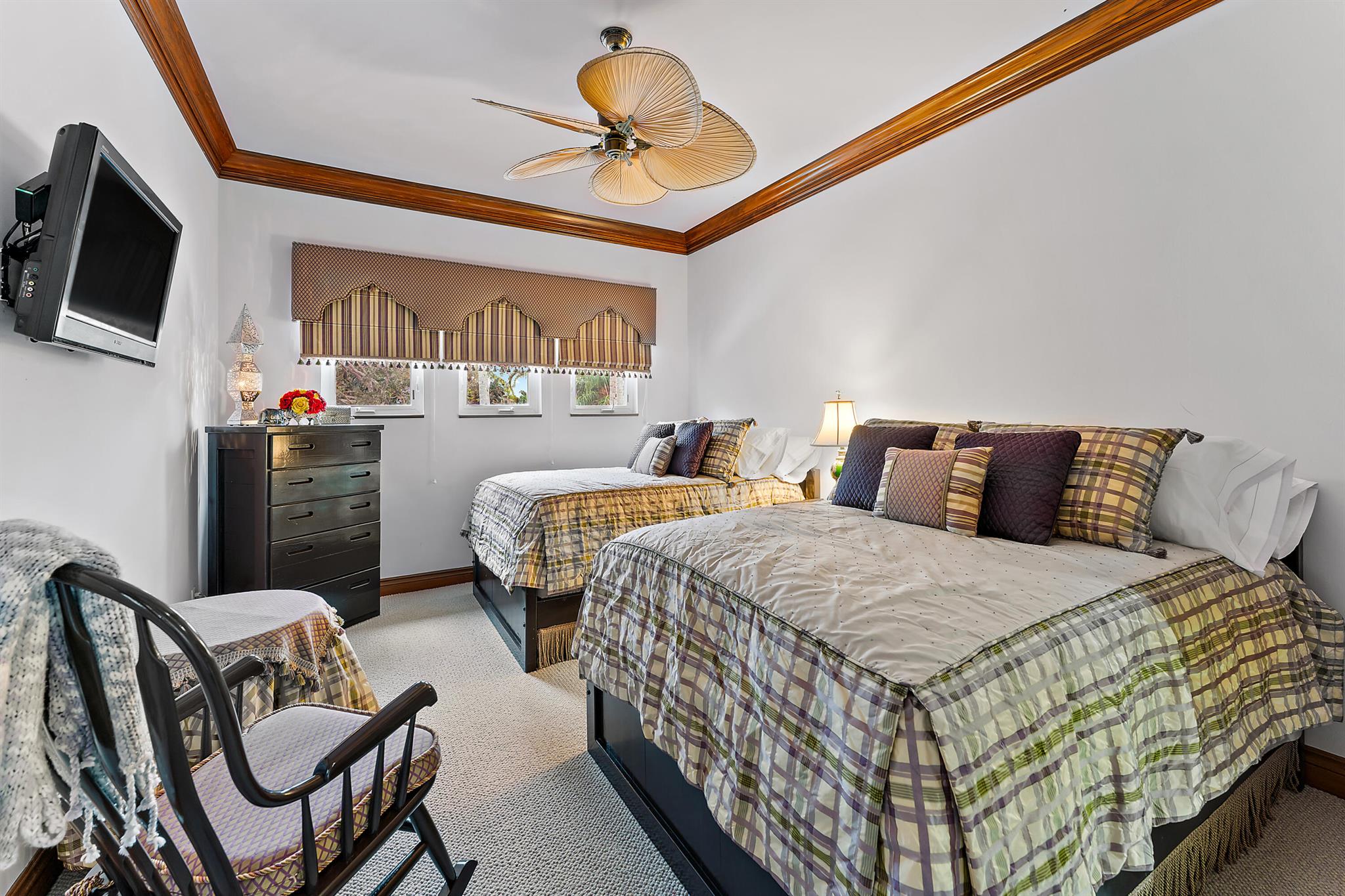 COMMODORES POCKET - Residential