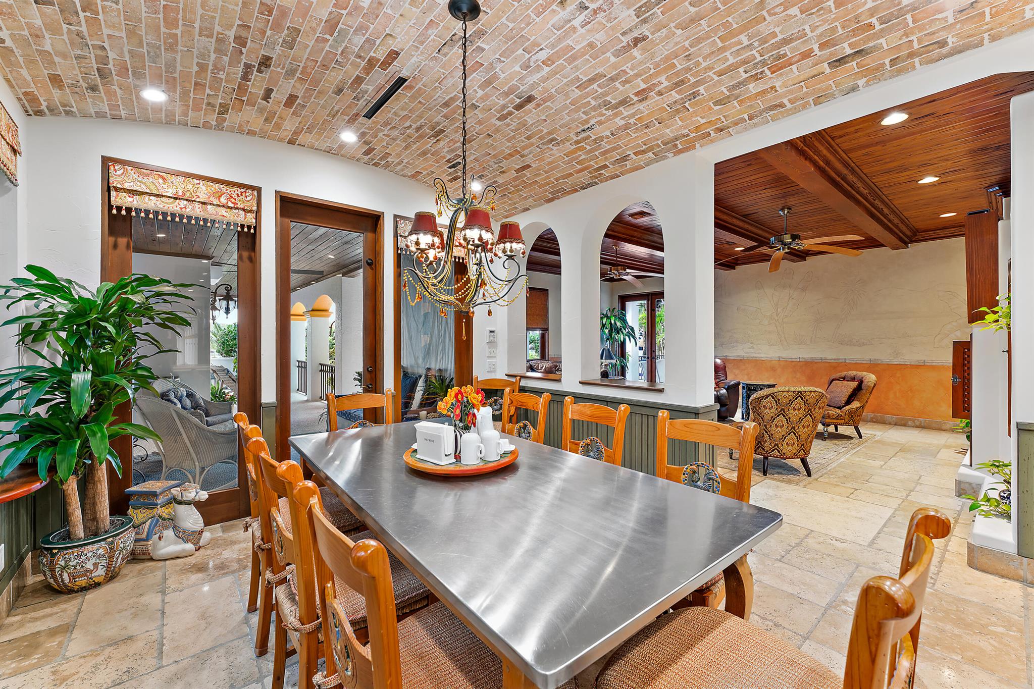 COMMODORES POCKET - Residential