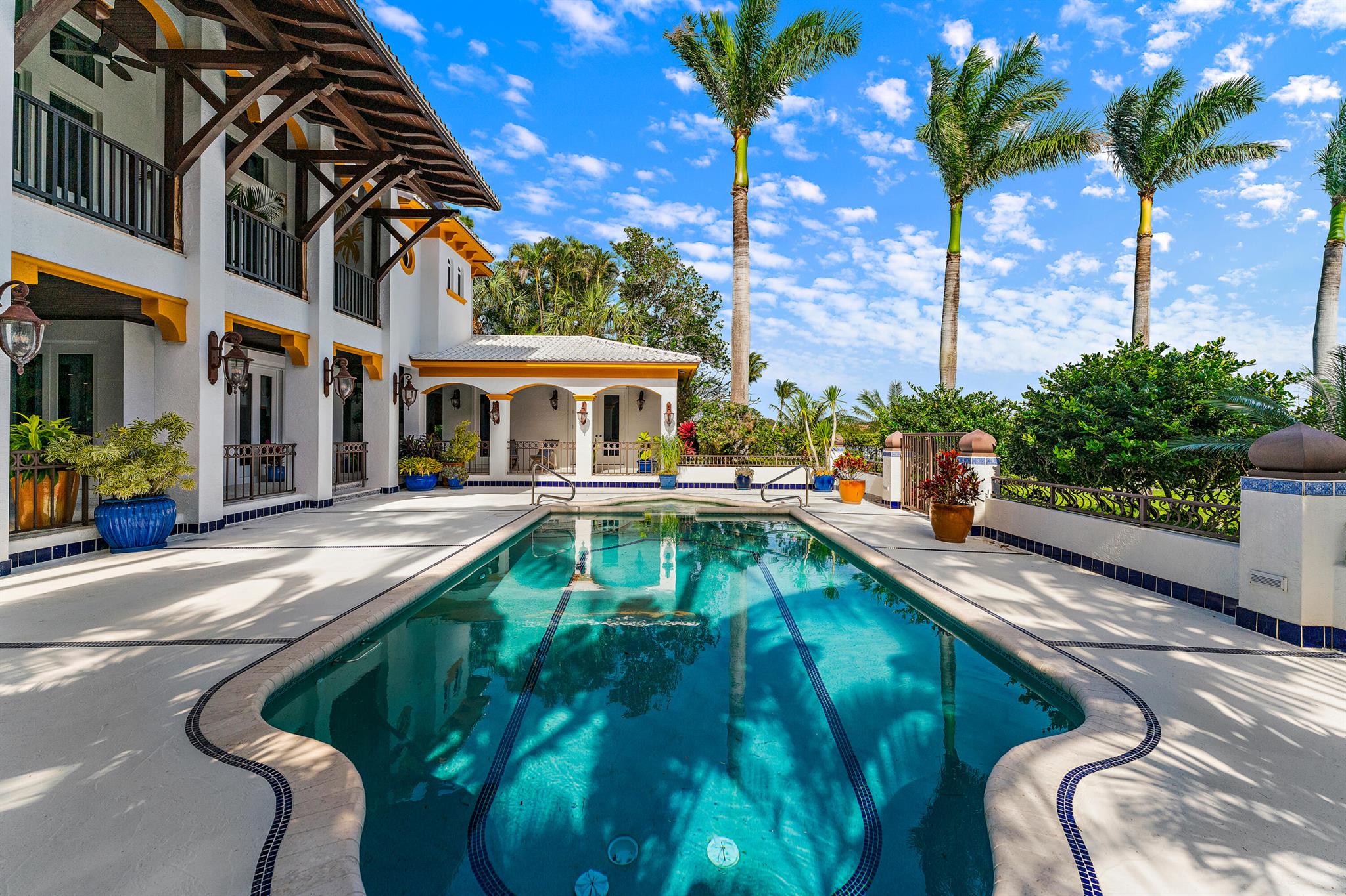 COMMODORES POCKET - Residential