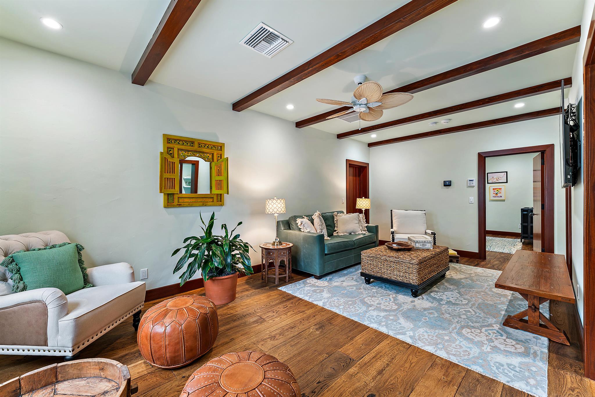 COMMODORES POCKET - Residential