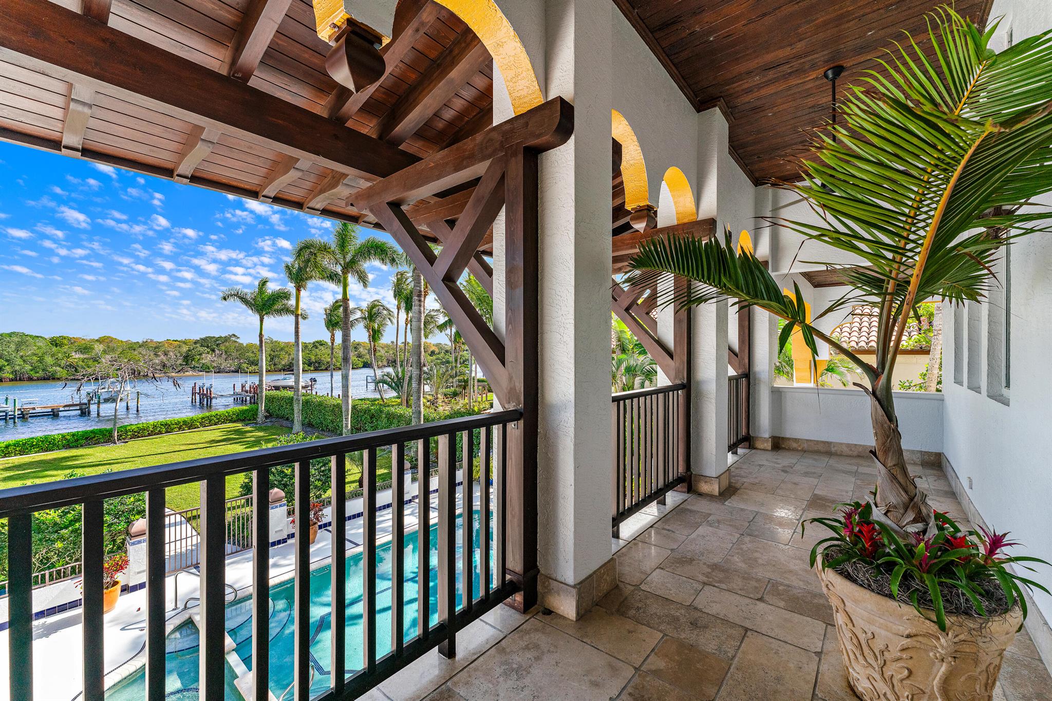 COMMODORES POCKET - Residential