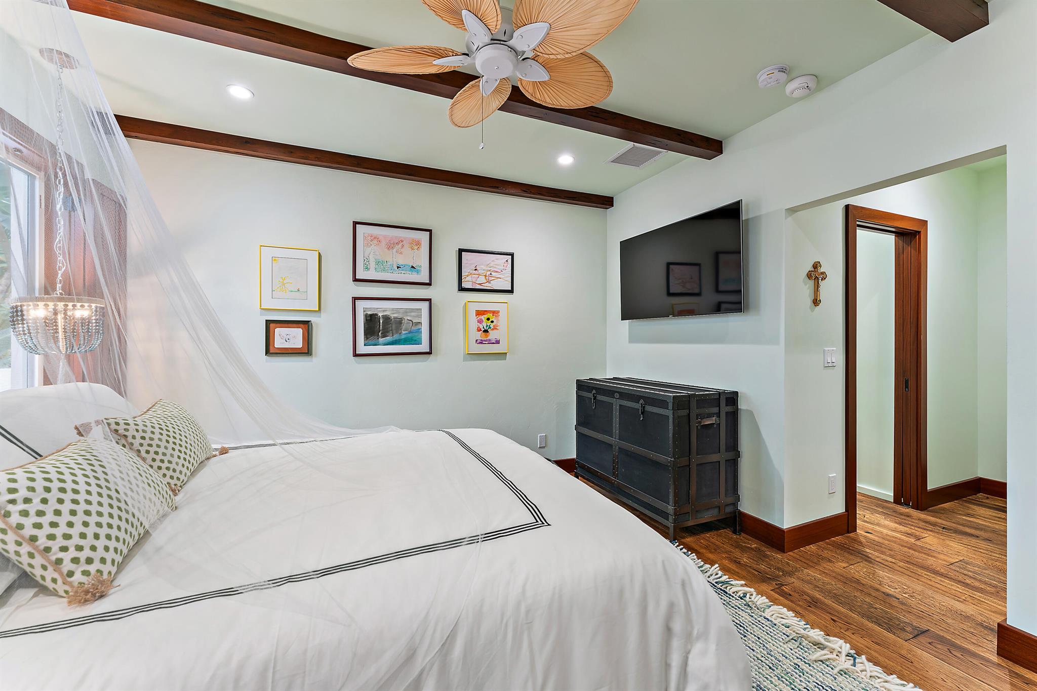 COMMODORES POCKET - Residential