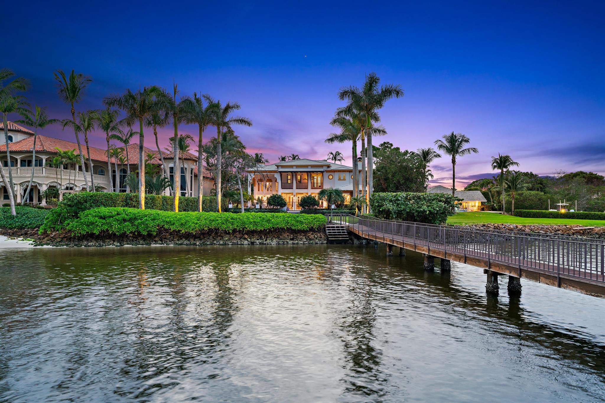 COMMODORES POCKET - Residential