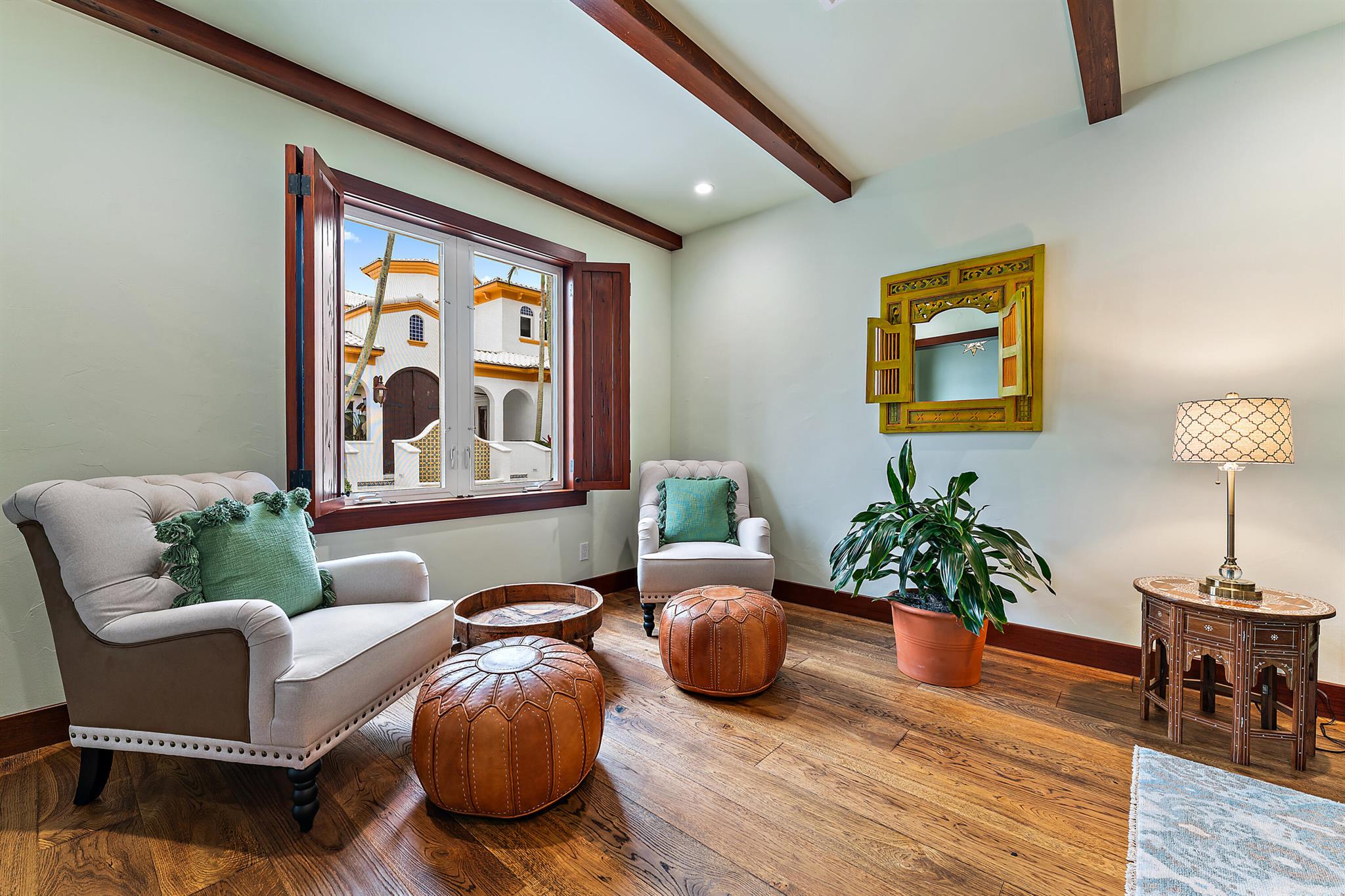 COMMODORES POCKET - Residential