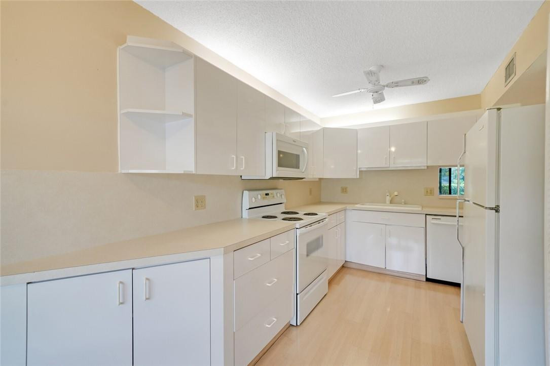 Banyan Springs - Residential