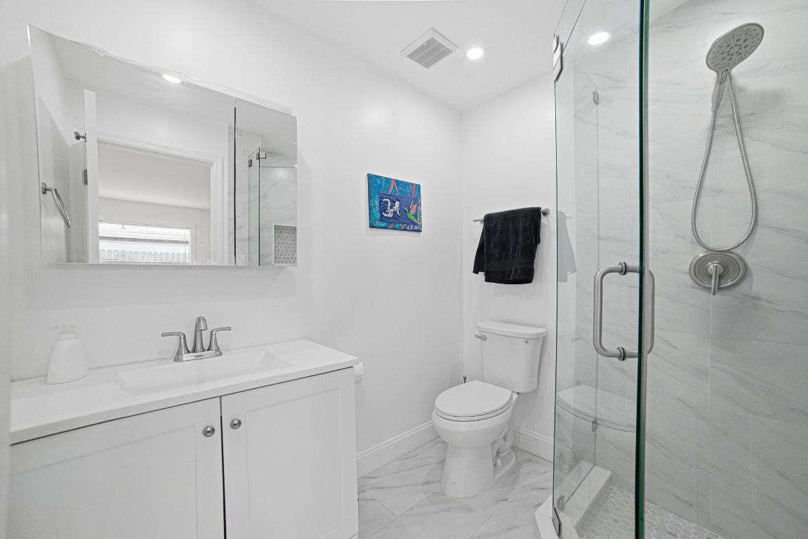 NORTH LAKE WORTH - Residential