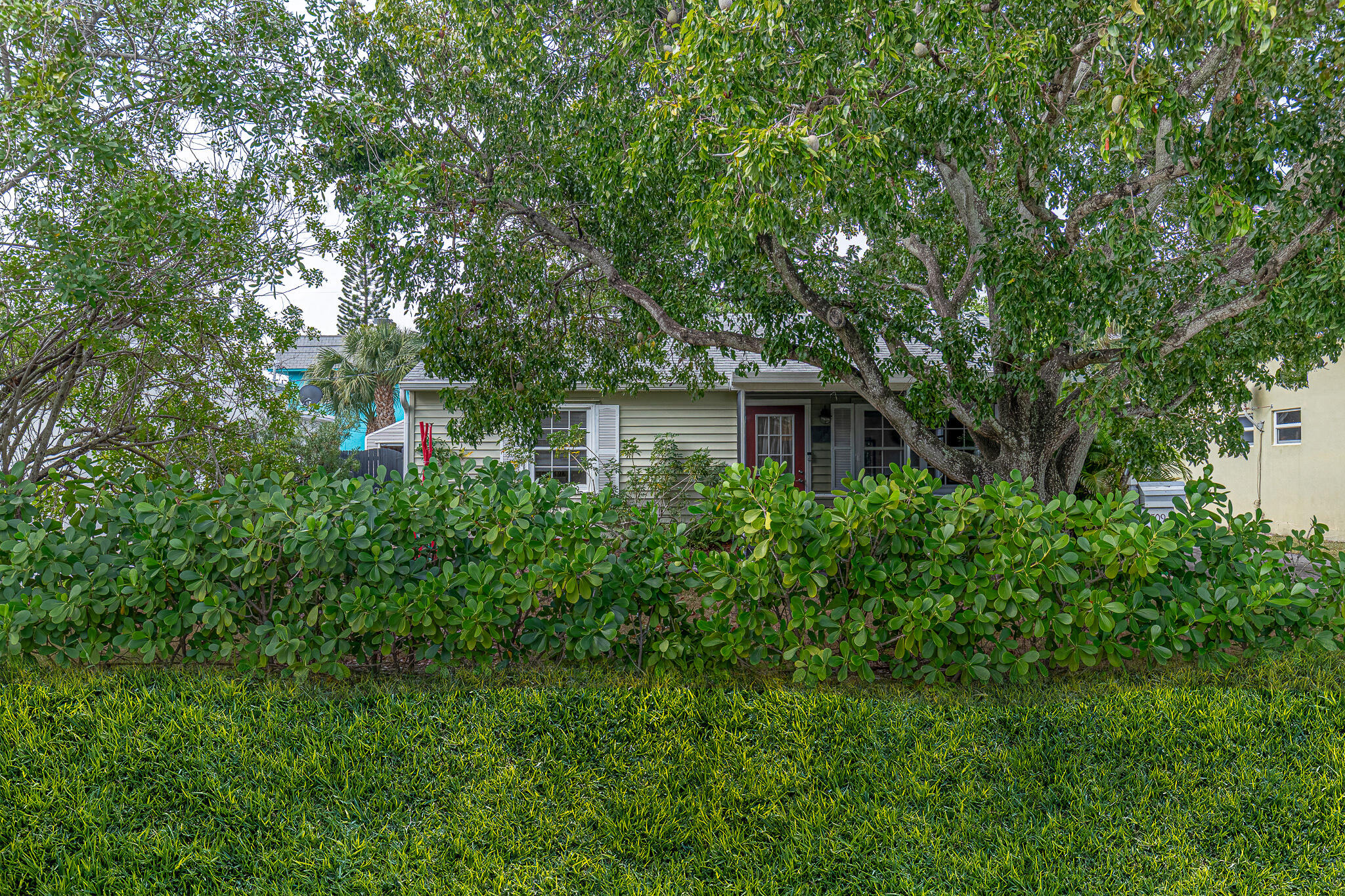 NORTH LAKE WORTH - Residential