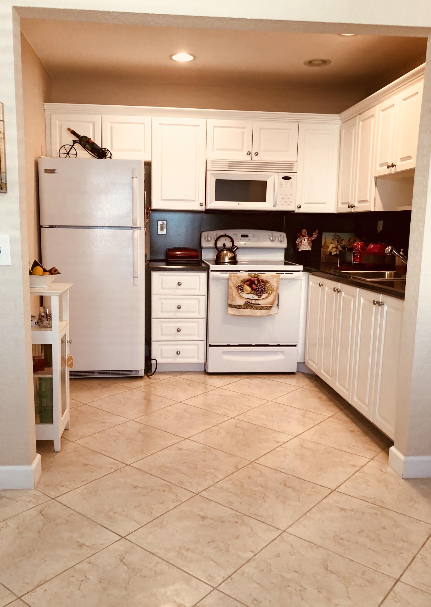 KINGS POINT CAPRI CONDOS - Residential