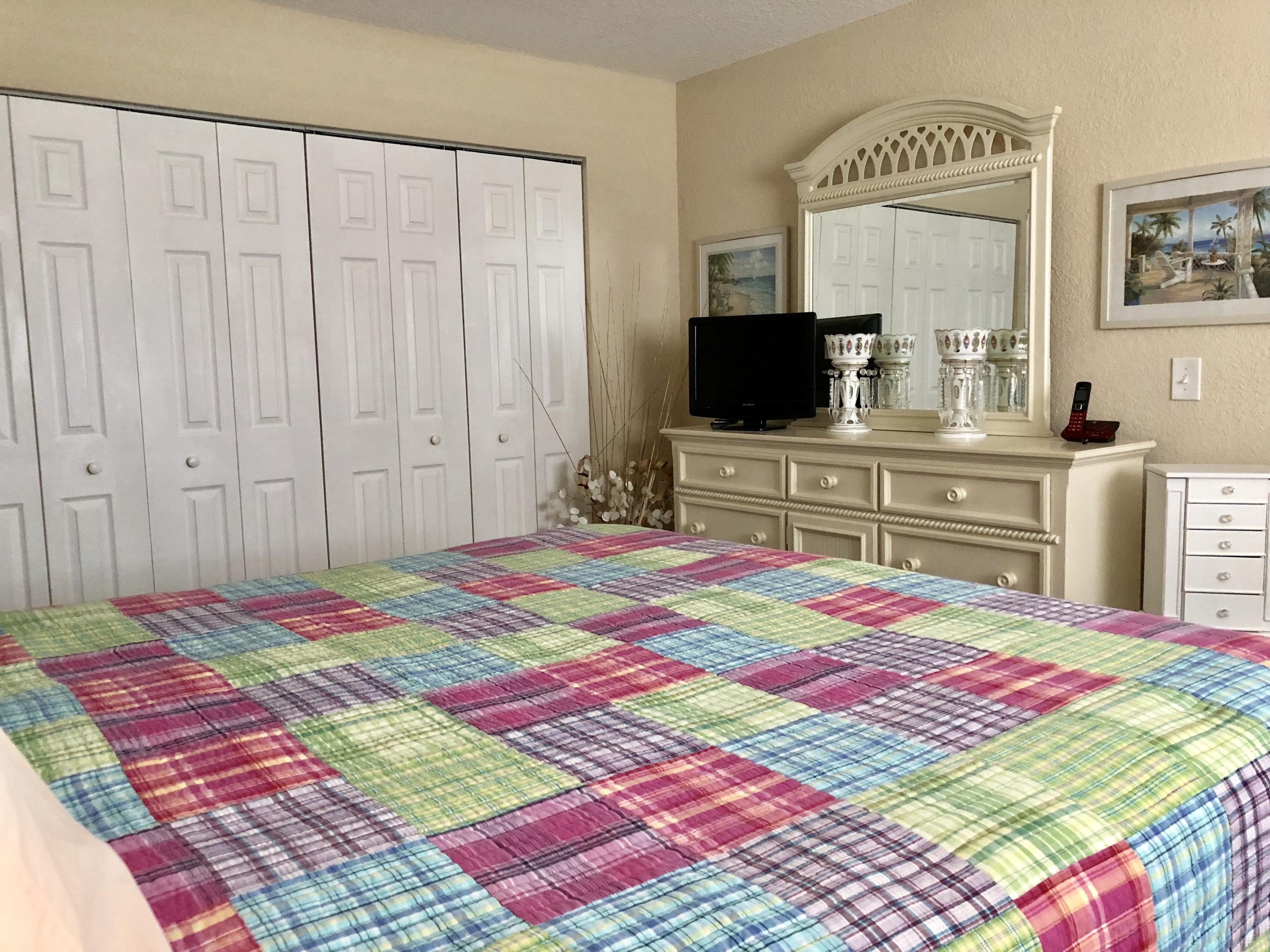 KINGS POINT CAPRI CONDOS - Residential