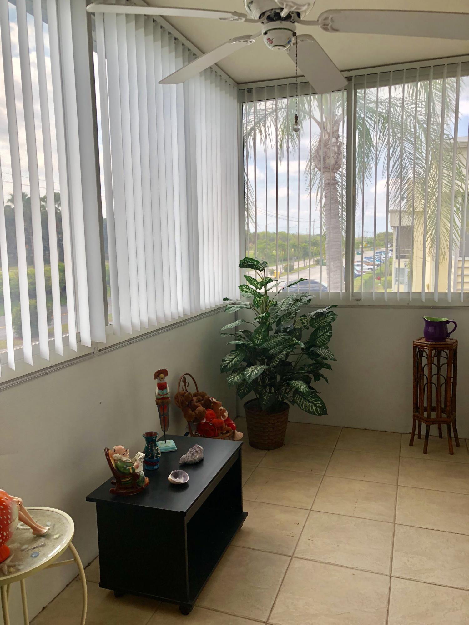 KINGS POINT CAPRI CONDOS - Residential