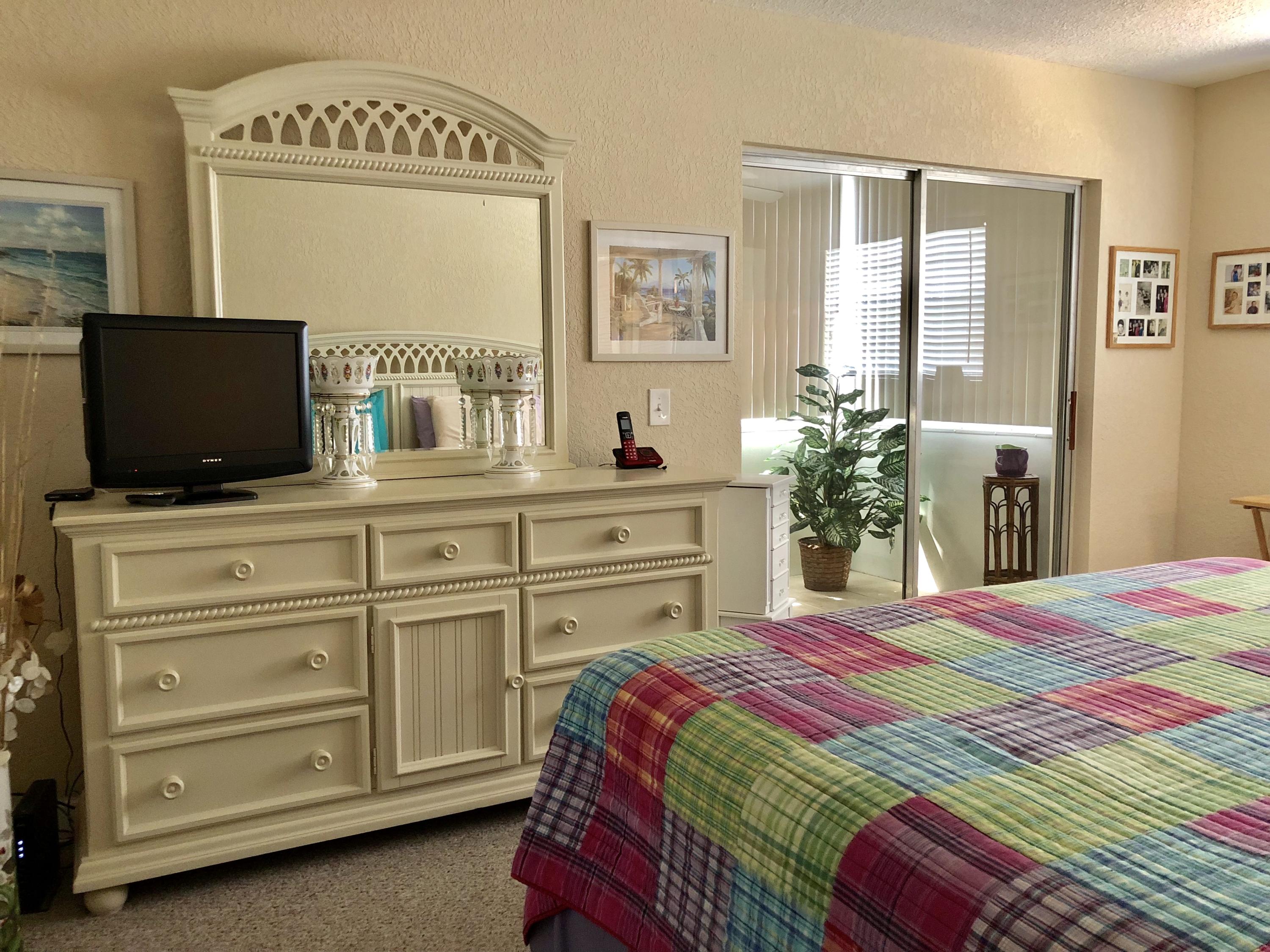 KINGS POINT CAPRI CONDOS - Residential