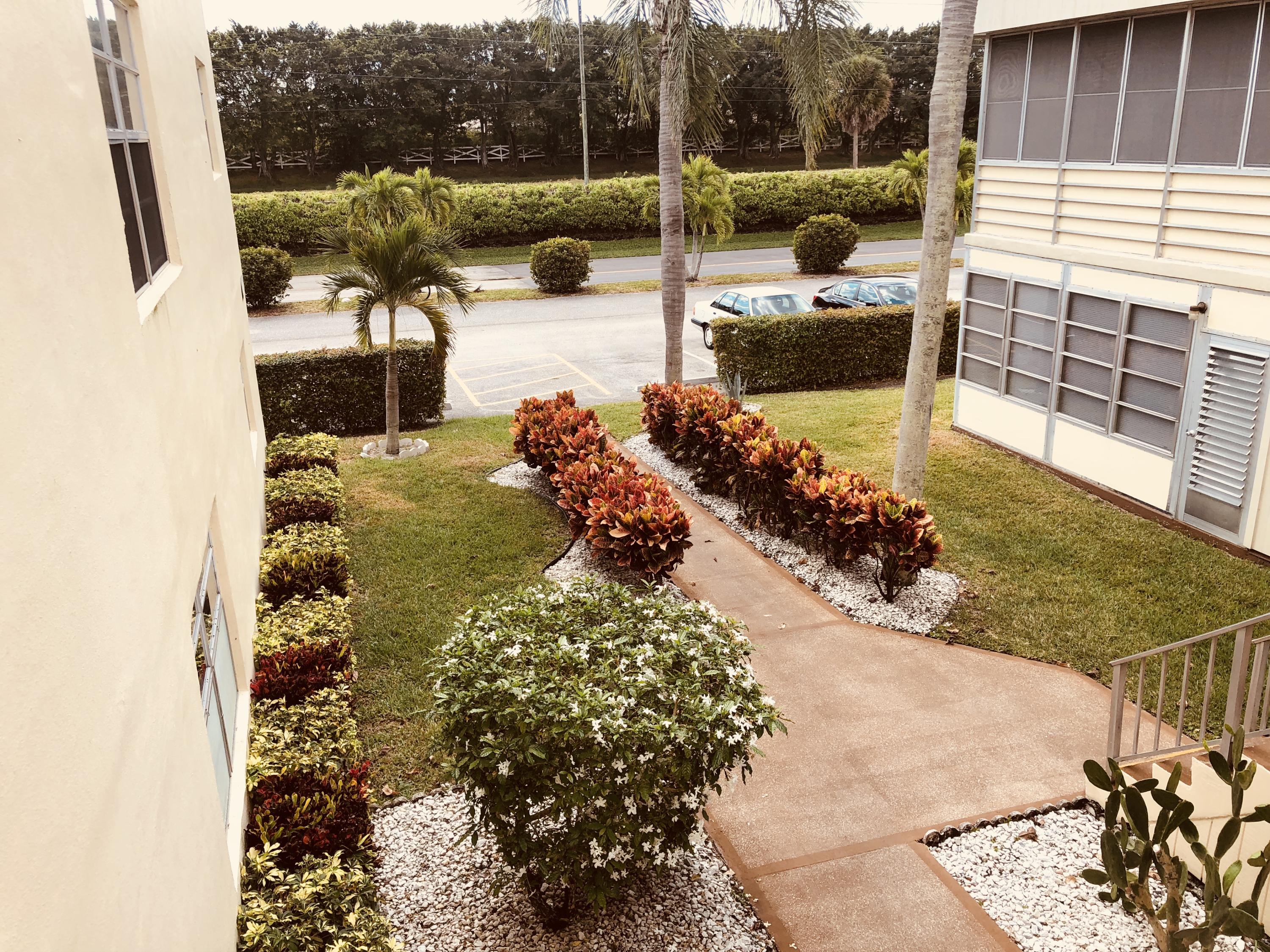 KINGS POINT CAPRI CONDOS - Residential