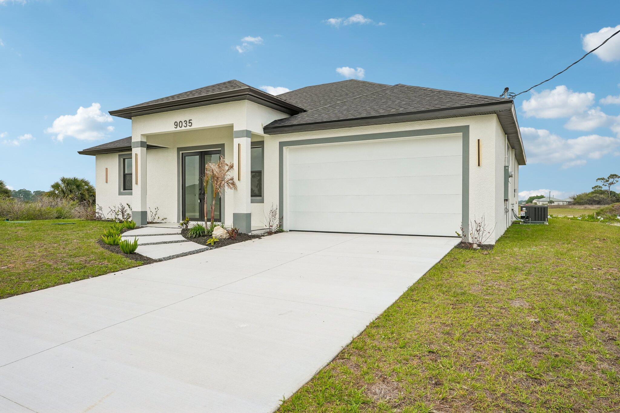 PORT LABELLE UNIT 8 - Residential