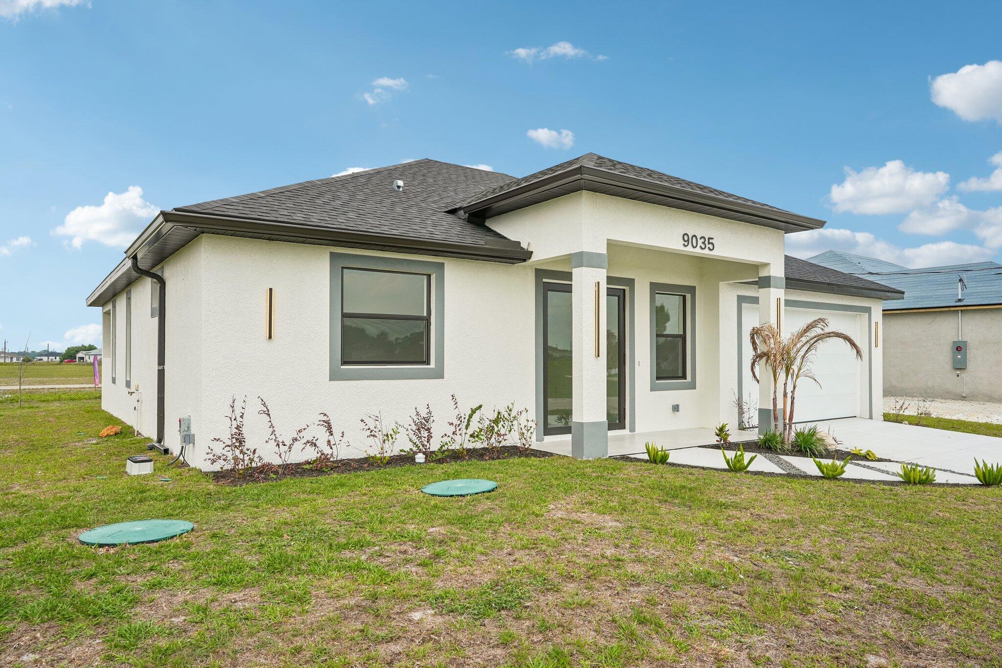 PORT LABELLE UNIT 8 - Residential